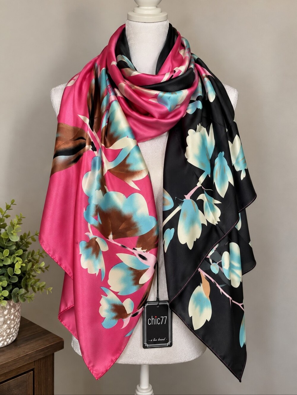 chic Floral Satin Wrap Jacket - Pink/Black/Gray